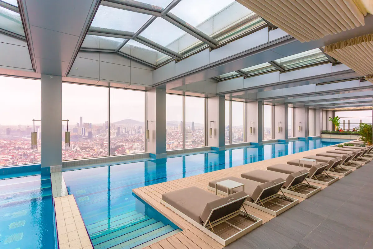 Swimming pool